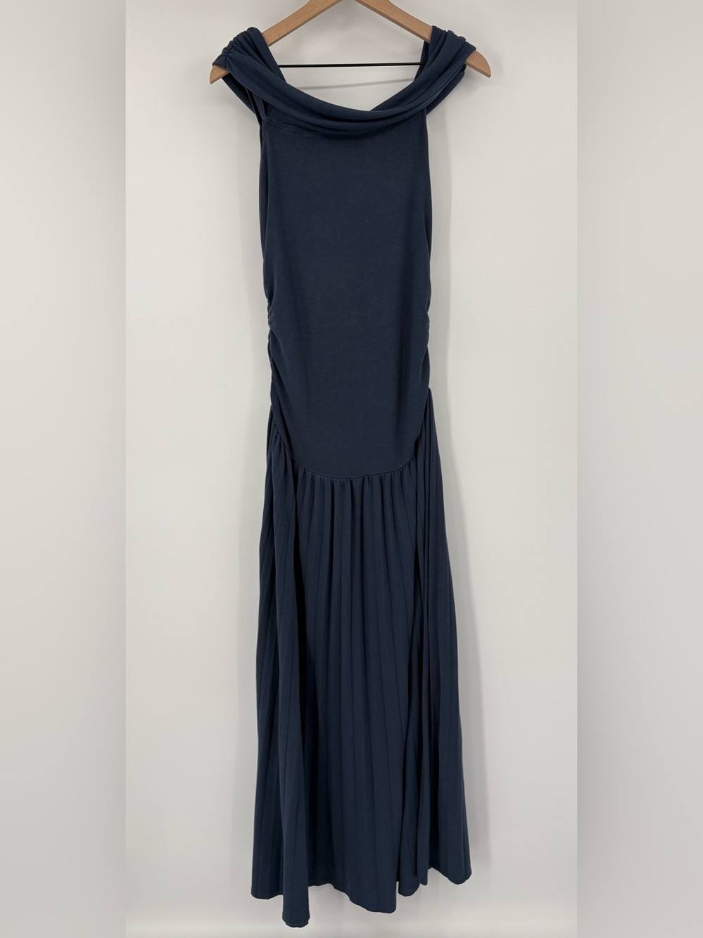 Lioness Field of Dreams Off-Shoulder Ruched Maxi Dress Navy Blue Size L - Picture 11 of 14